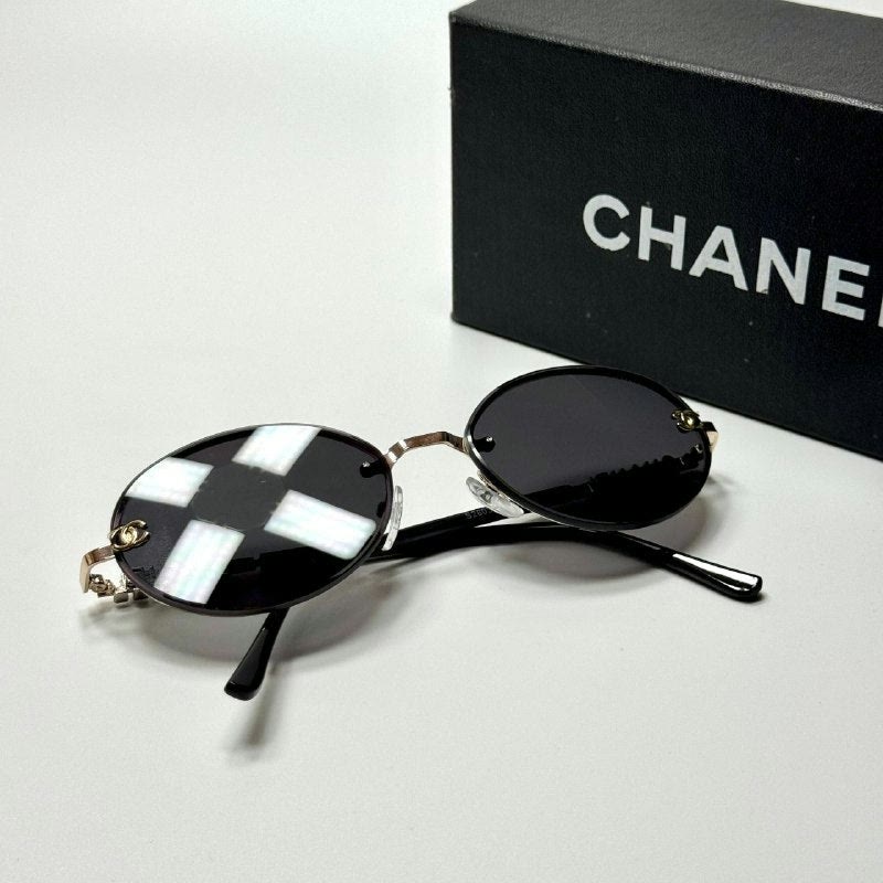 Chanel Oval CH6082 Gold Black women's sunglasses Lebanon - ChronoVault - view 4