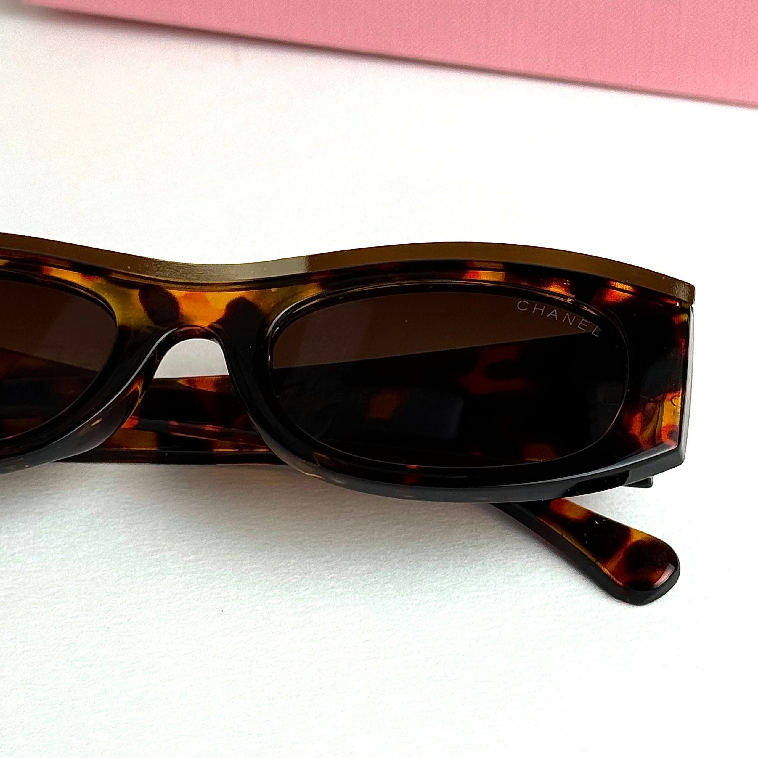Chanel Signature Havana Brown Gradient women's sunglasses Lebanon - ChronoVault - view 3