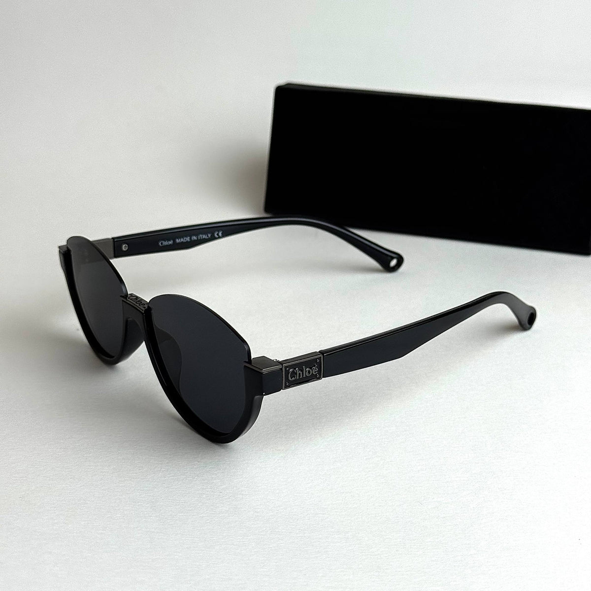 Chloe CH0235S Full Black Sunglasses Lebanon - ChronoVault - view 3