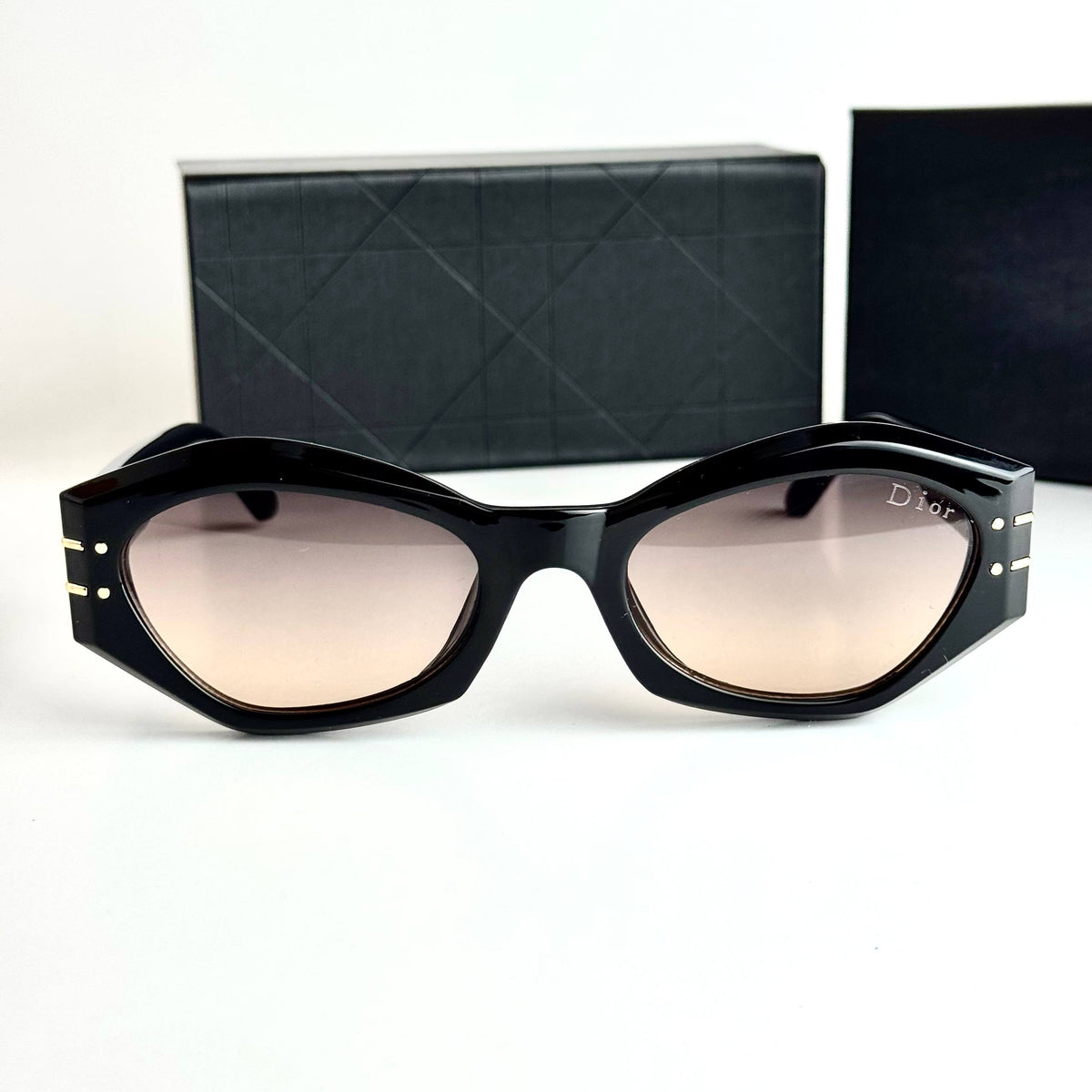 Dior CD4246 Brown gradient Sunglasses Front View Lebanon - ChronoVault - view 5