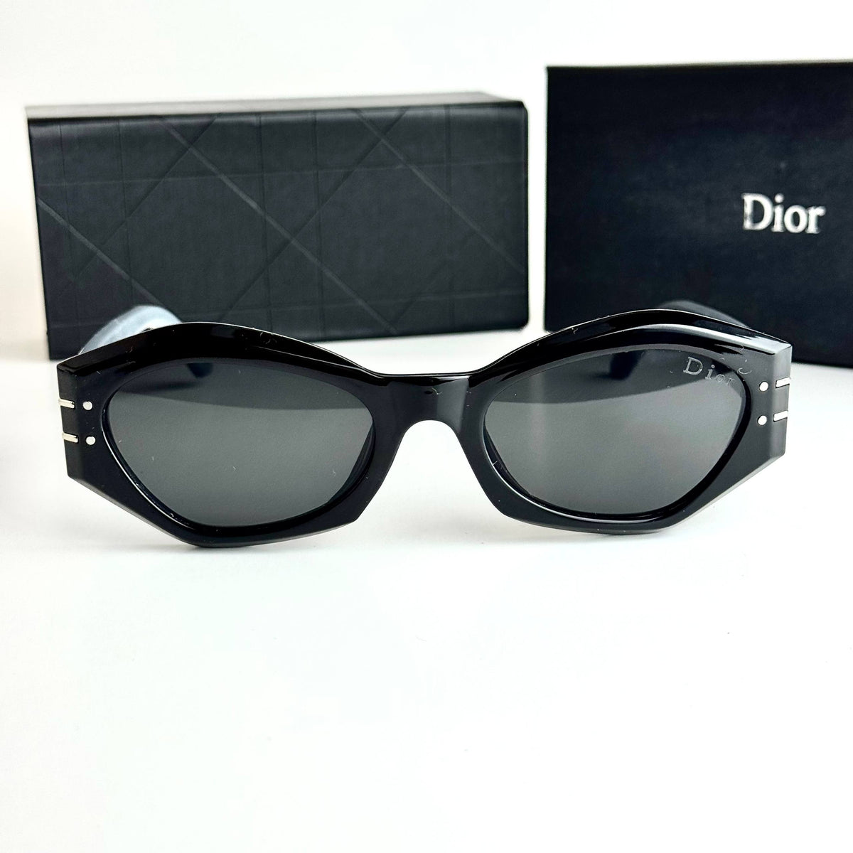 Dior CD4246 Grey Sunglasses Front View Lebanon - ChronoVault - view 4