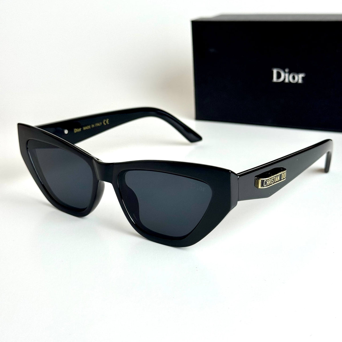 Dior CatStyle S2U Black Sunglasses Lebanon - ChronoVault - view 4