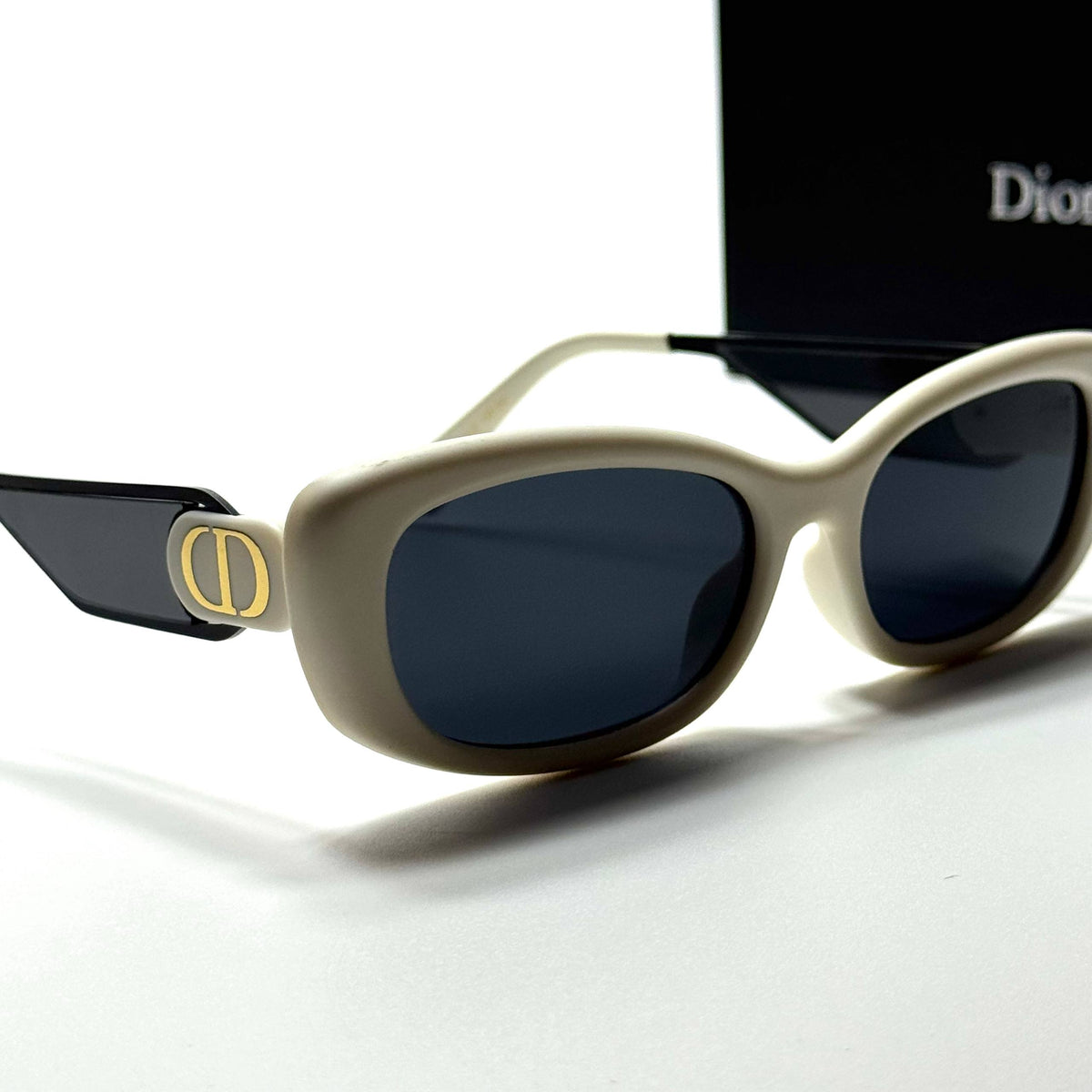 Dior Oval DRS743 Black Grey women's sunglasses Lebanon - ChronoVault - view 2