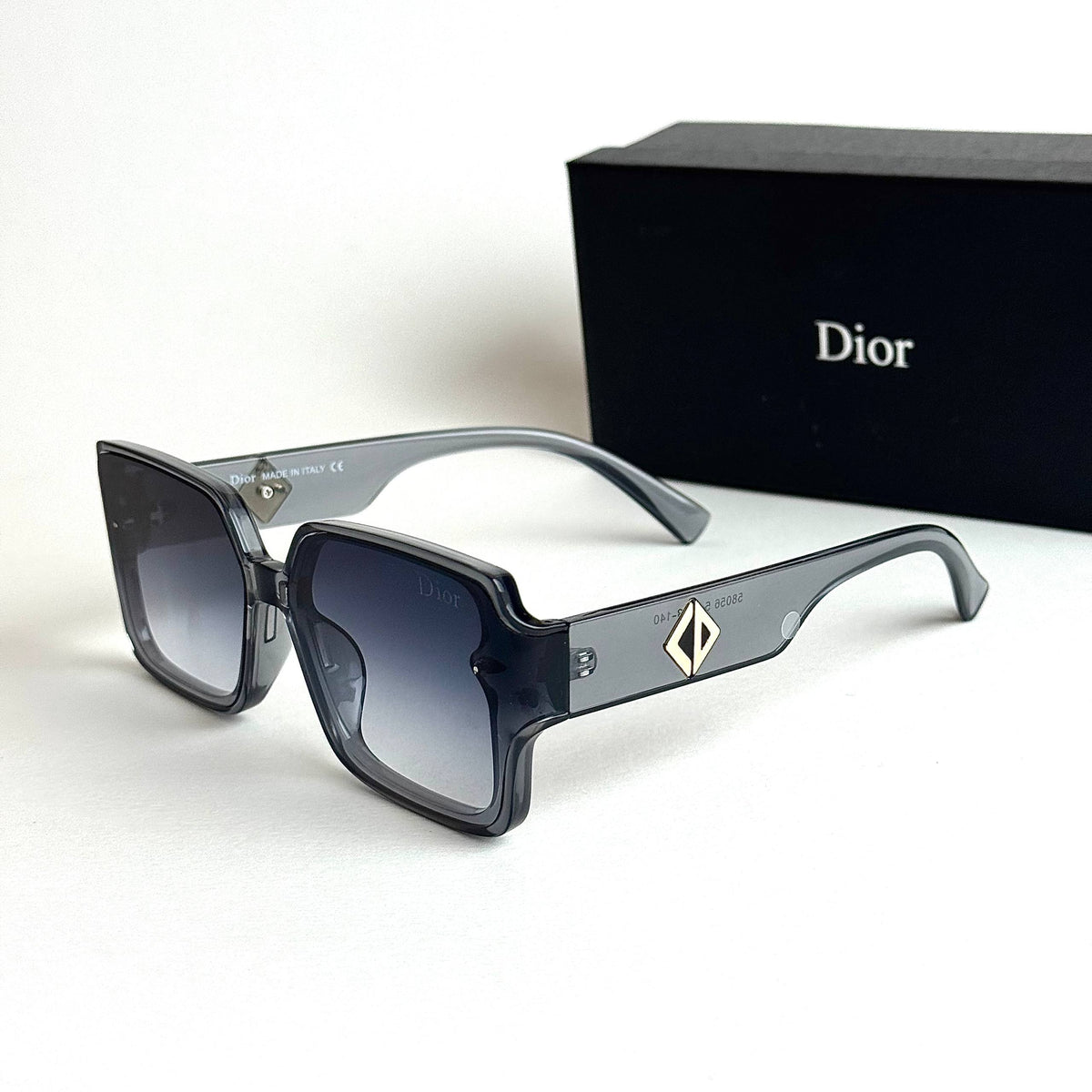 Dior Signature D1U Grey Gradient Sunglasses Lebanon - ChronoVault - view 3