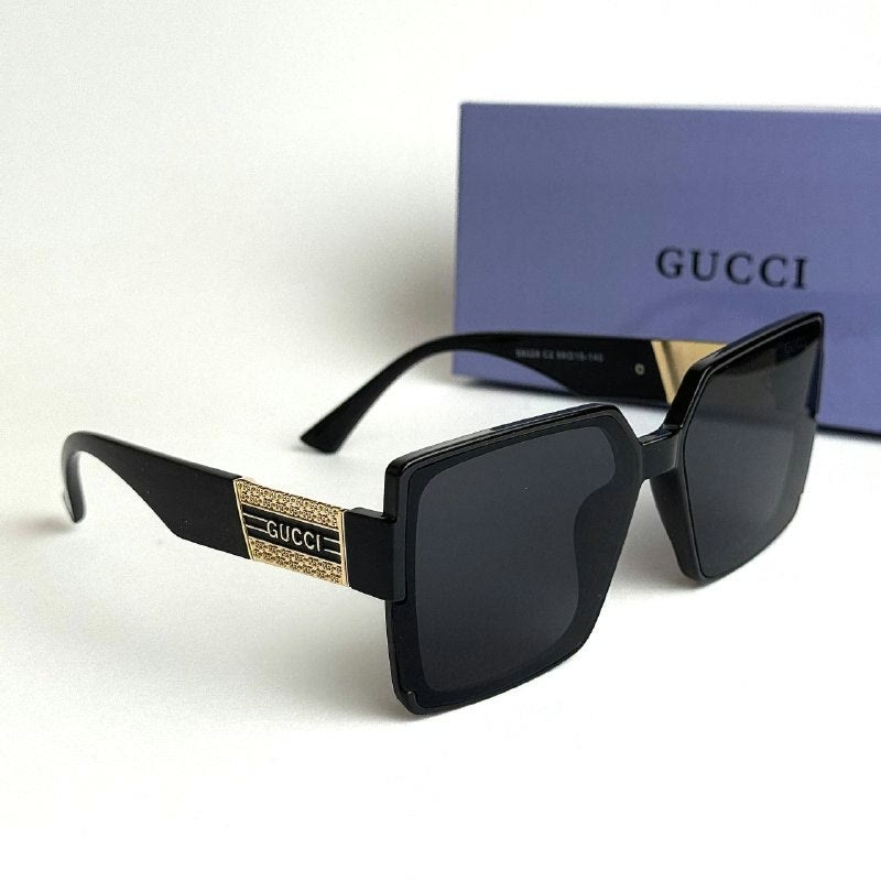 Gucci GG1542S Gold Black women's sunglasses Lebanon - ChronoVault - view 4