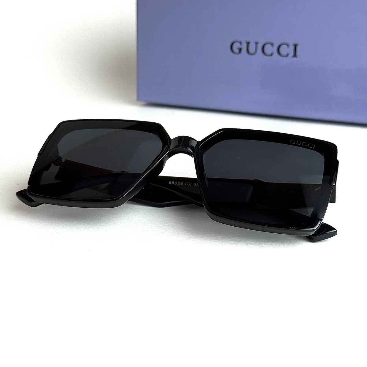 Gucci GG1542S Gold Black women's sunglasses Lebanon - ChronoVault - view 5