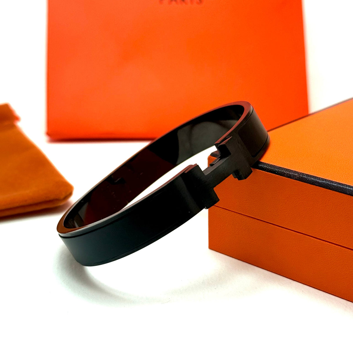 Hermes Clic H Full Black Bracelet Front Lebanon - ChronoVault - view 3