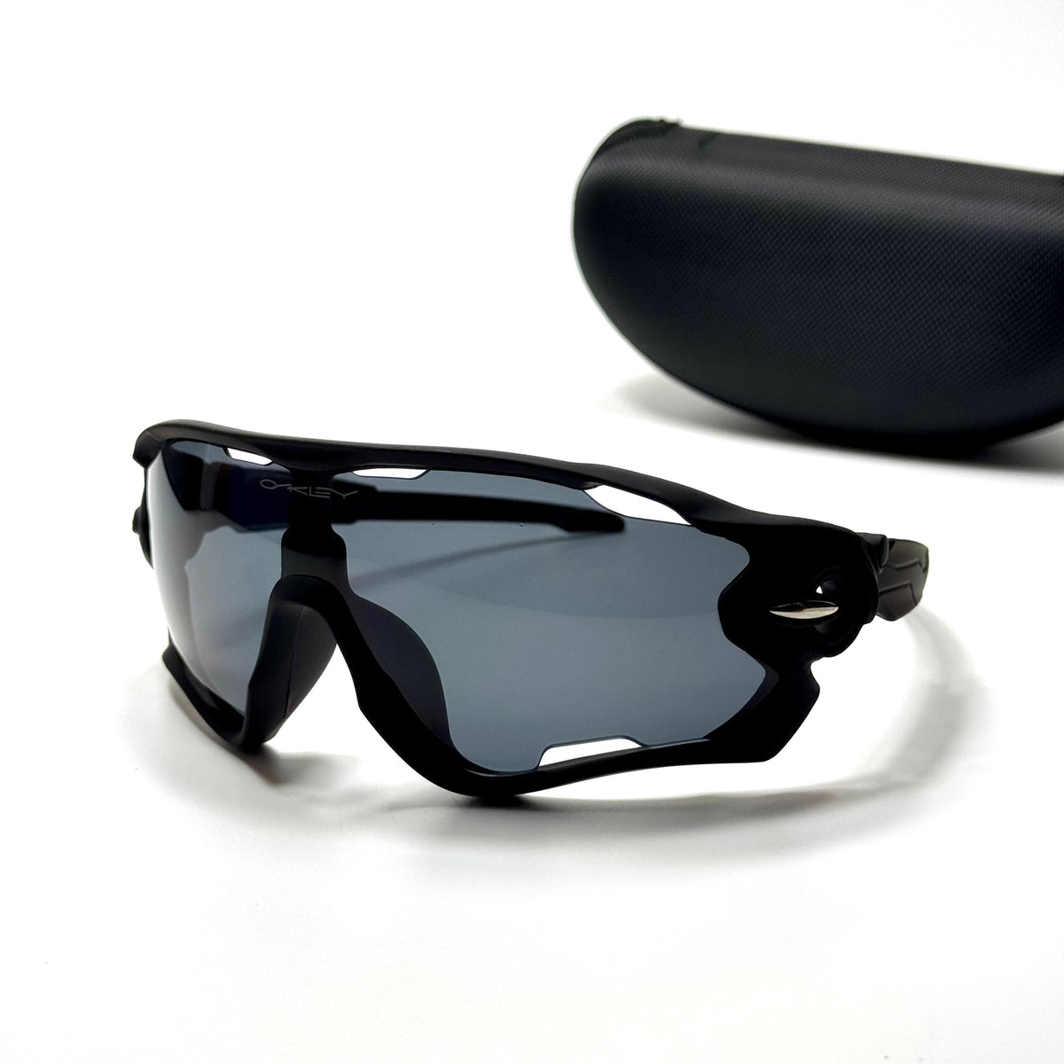 Oakley Sport OO9401 Matte Black Grey unisex sunglasses Lebanon - ChronoVault