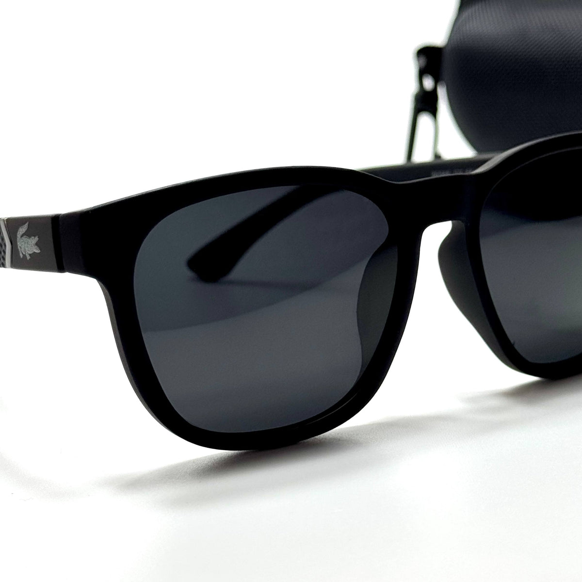 Lacoste Classic L923S Black unisex sunglasses Lebanon - ChronoVault