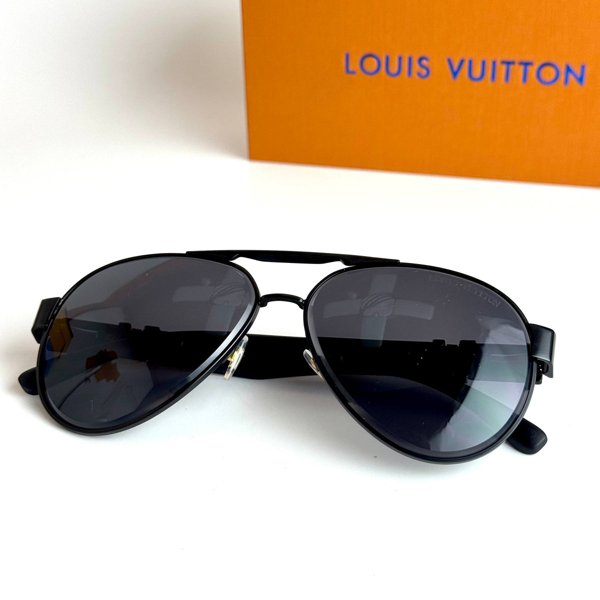 Louis Vuitton Aviator Black Sunglasses Lebanon - ChronoVault - view 4