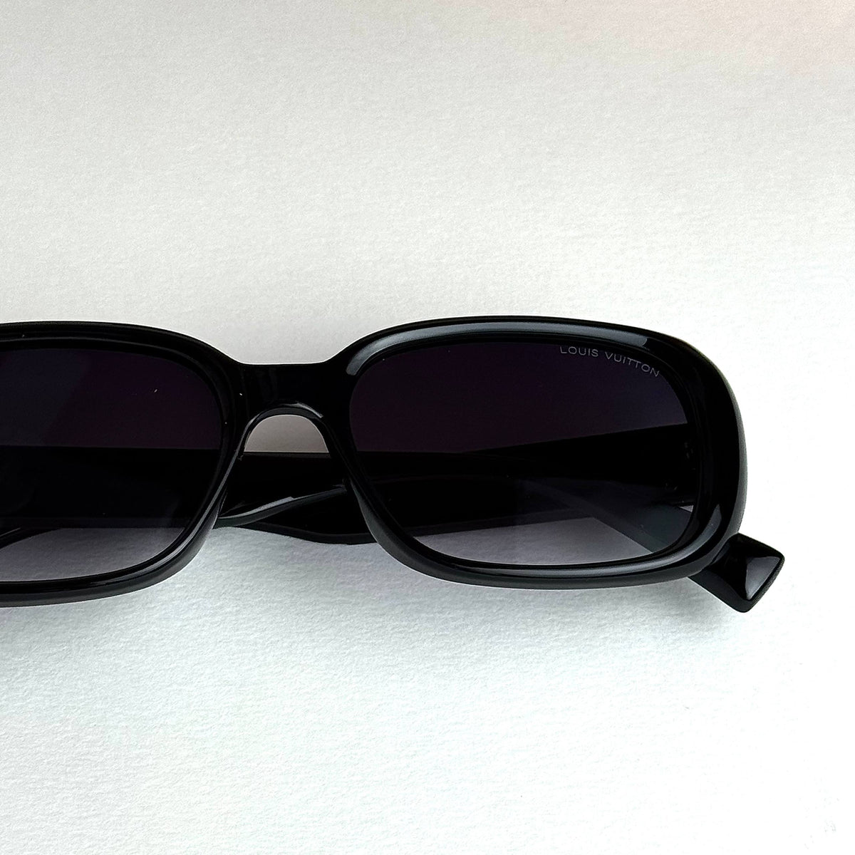 Louis Vuitton Monogram Rectangular Black Sunglasses Lebanon - ChronoVault - view 4