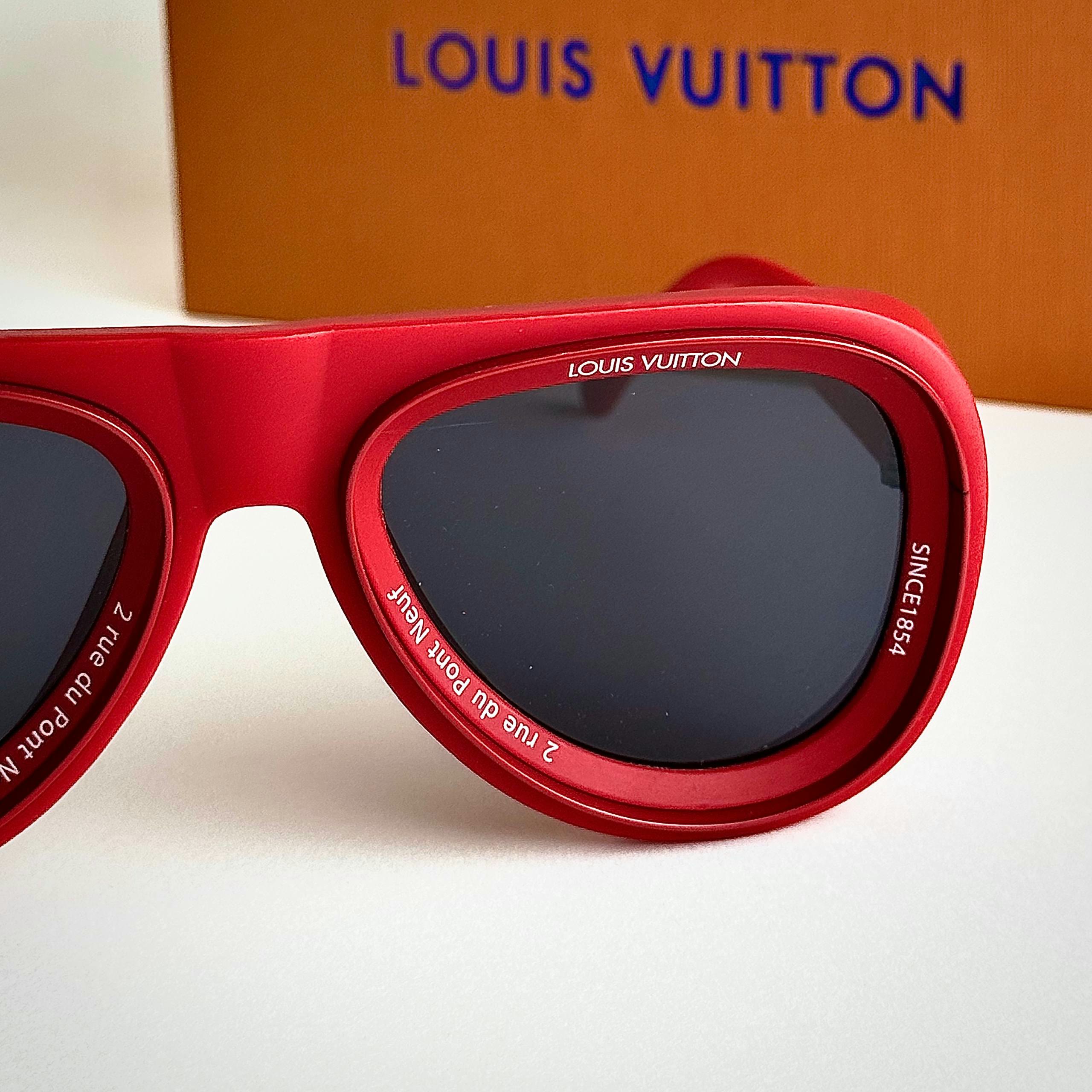 Louis Vuitton Pilot Red women's sunglasses Lebanon - ChronoVault - view 2
