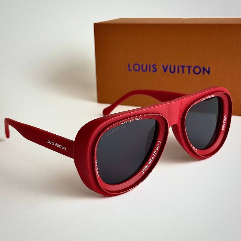 Louis Vuitton Pilot Red women's sunglasses Lebanon - ChronoVault - view 5