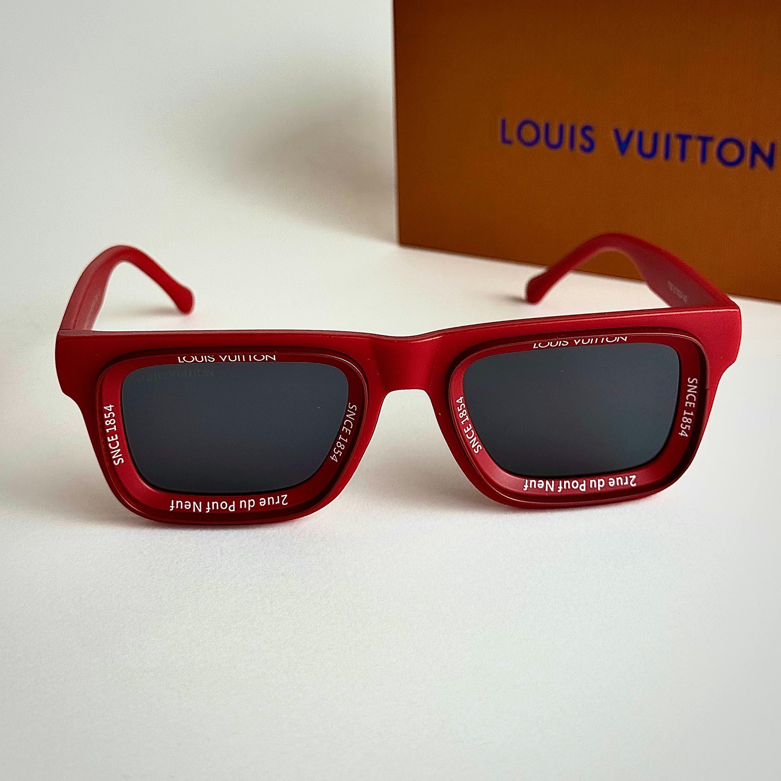 Louis Vuitton Tank Red Black women's sunglasses Lebanon - ChronoVault - view 3