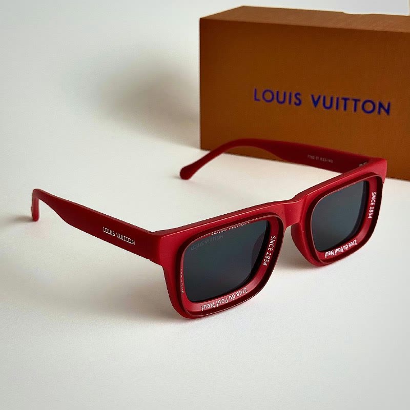 Louis Vuitton Tank Red Black women's sunglasses Lebanon - ChronoVault - view 4