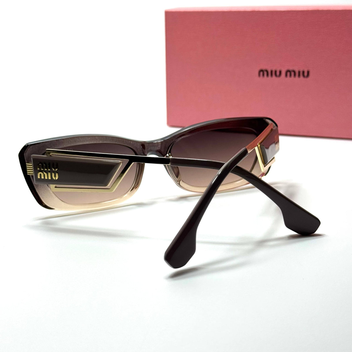 Miu Miu Rectangle SMU70Z Brown Gold women's sunglasses Lebanon - ChronoVault - view 3