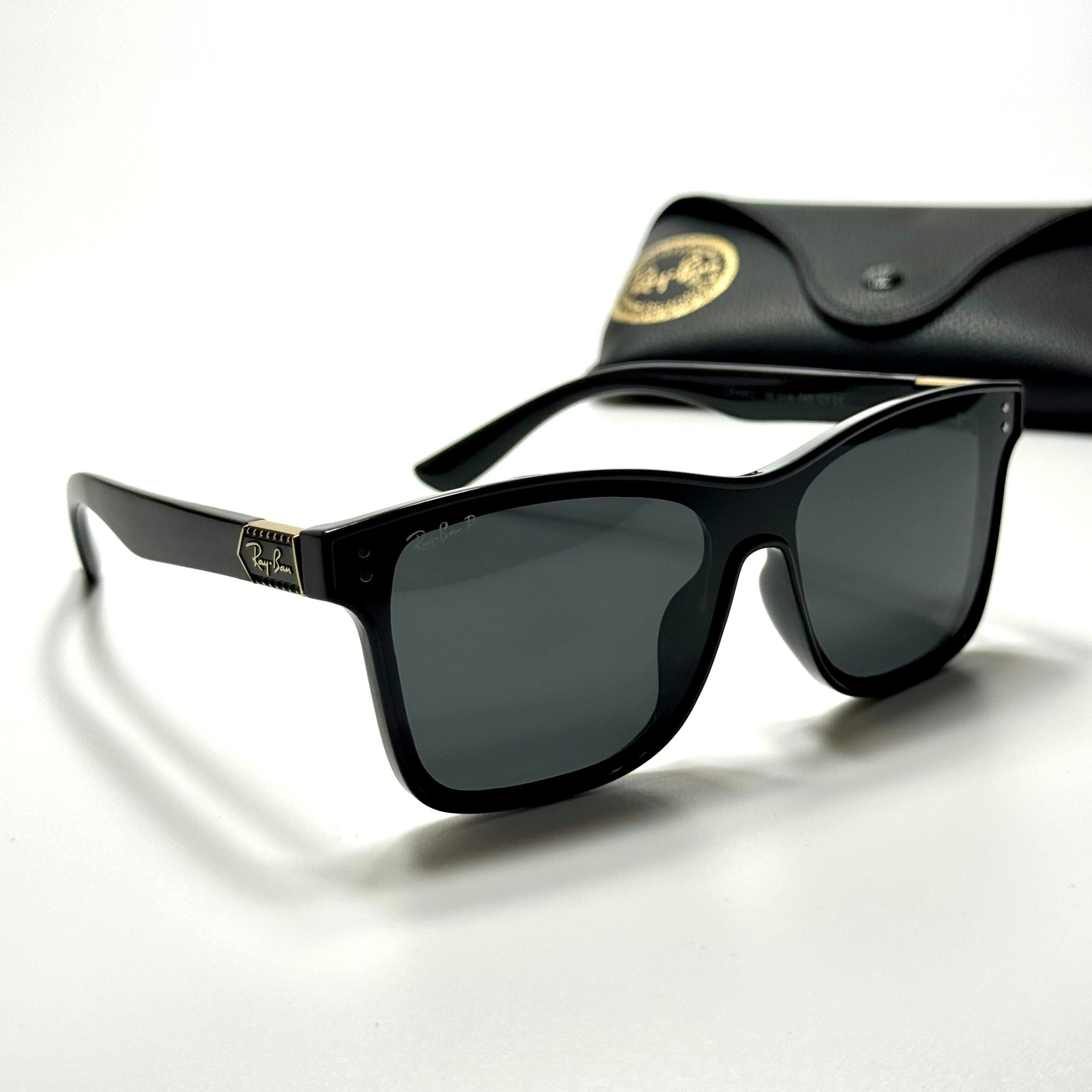 Ray-Ban Classic Rectangular RB4389 Black Grey women's sunglasses Lebanon - ChronoVault - view 2