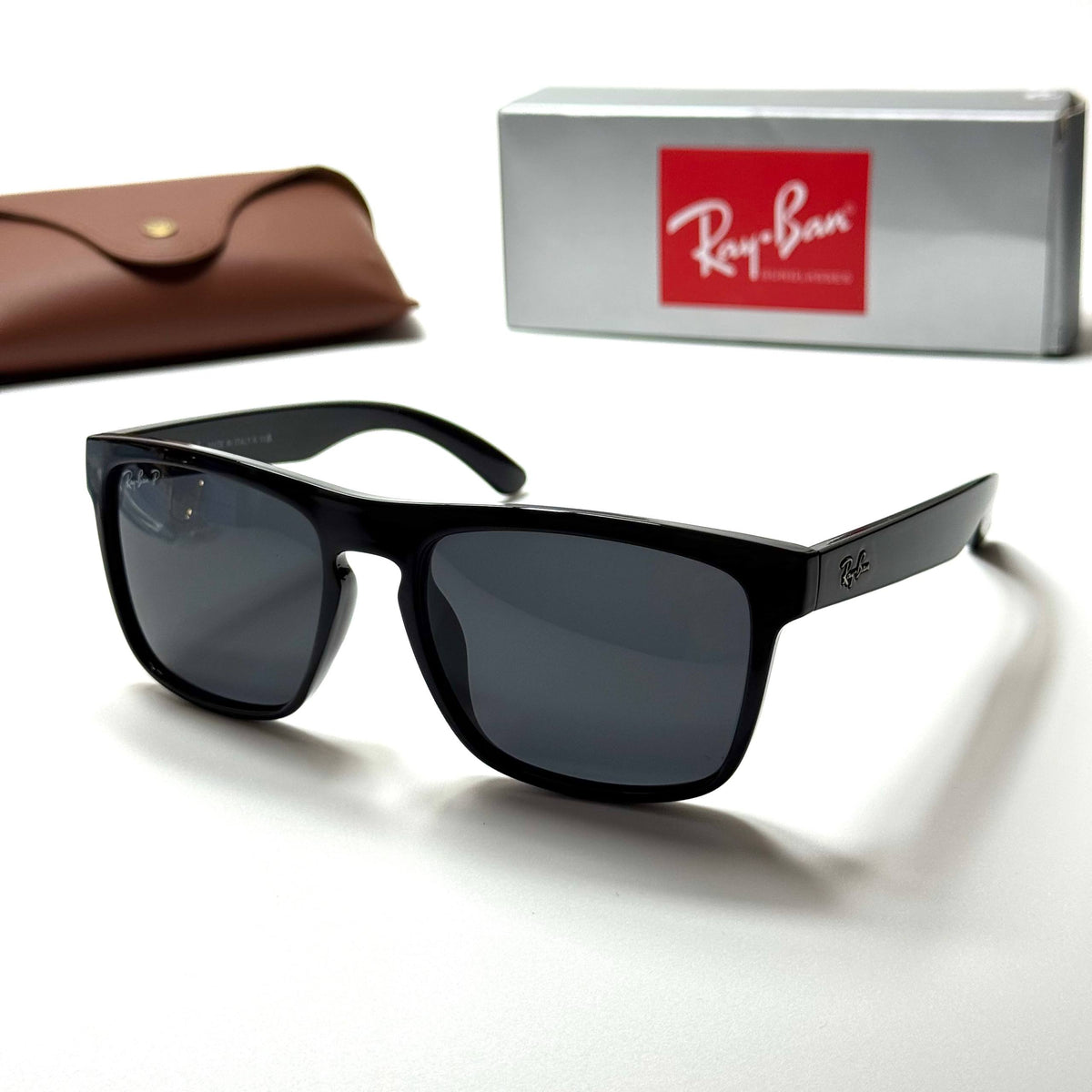 Ray-Ban Rectangular RB4187 Black Grey men's sunglasses Lebanon - ChronoVault