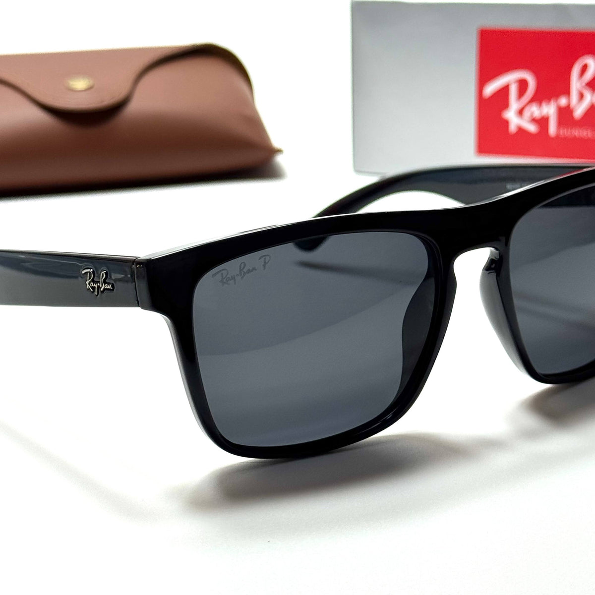 Ray-Ban Rectangular RB4187 Black Grey men's sunglasses Lebanon - ChronoVault - view 2