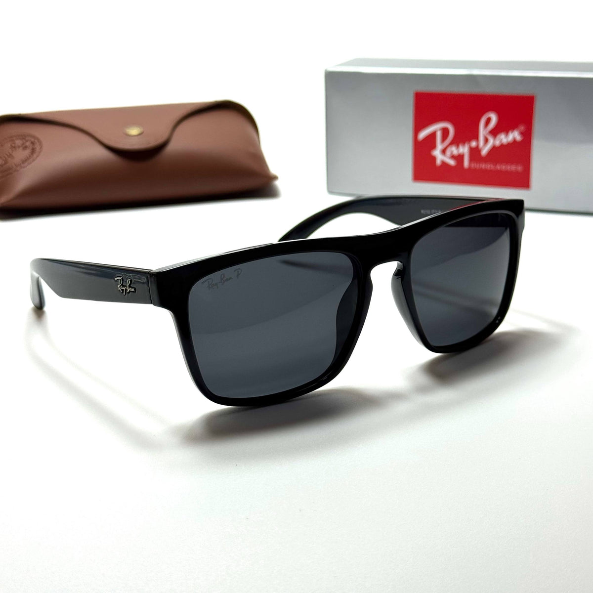 Ray-Ban Rectangular RB4187 Black Grey men's sunglasses Lebanon - ChronoVault - view 3