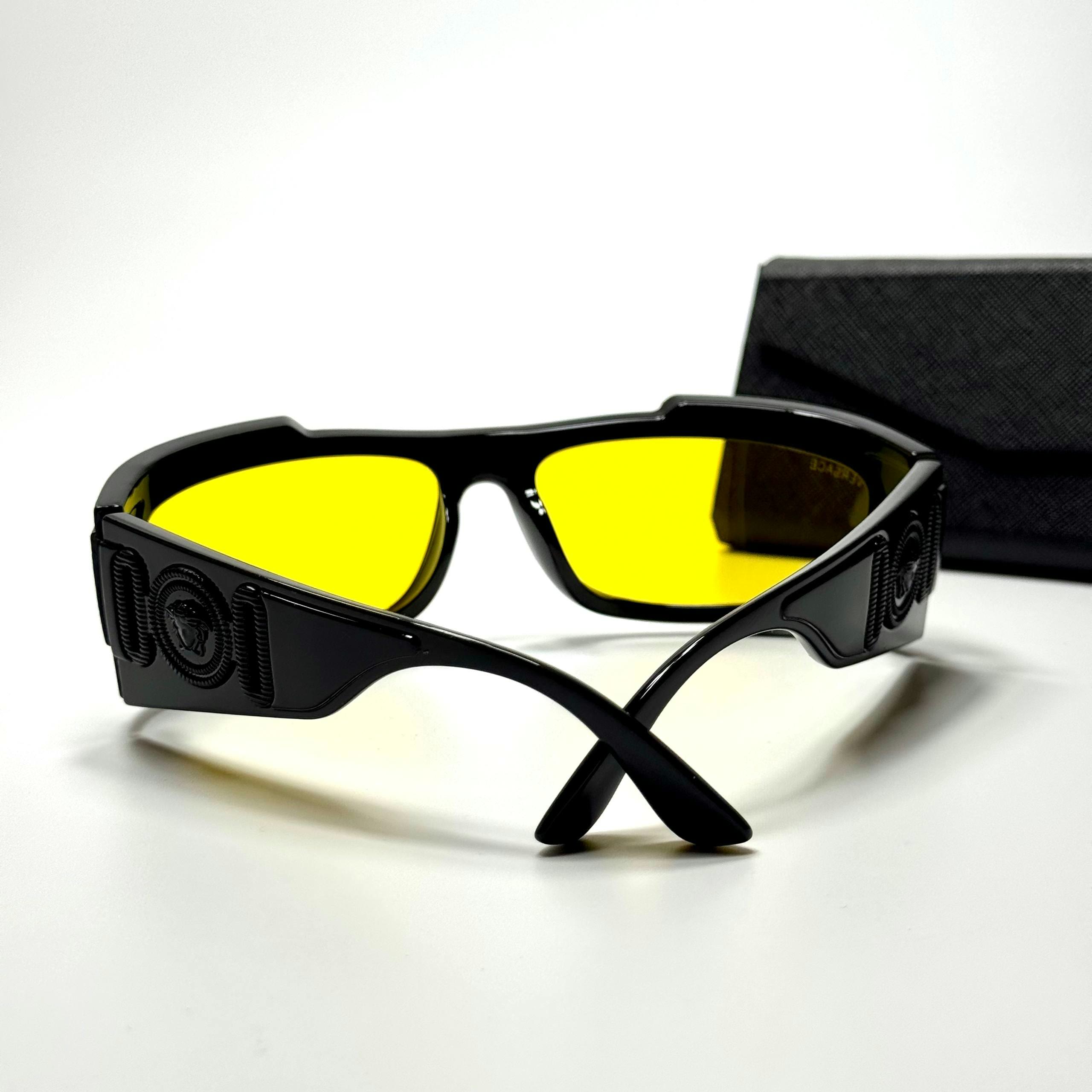 Versace Wraparound VE9274 Black Yellow women's sunglasses Lebanon - ChronoVault - view 4